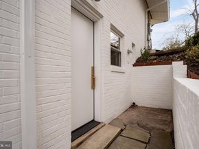 6124 Beachway Drive, Falls Church VA 22041