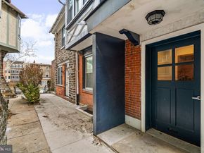 4320 Spruce Street, Philadelphia PA 19104