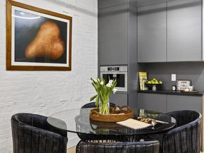 1923 Manning Street, Philadelphia PA 19103