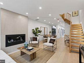 1923 Manning Street, Philadelphia PA 19103