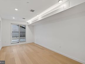 1923 Manning Street, Philadelphia PA 19103