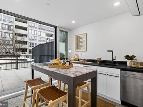 1923 Manning Street, Philadelphia PA 19103