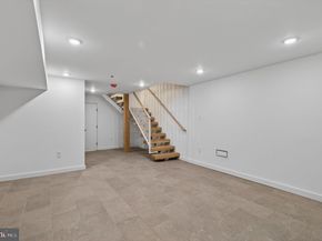 1923 Manning Street, Philadelphia PA 19103