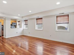 3866 9TH Street SE 102, Washington DC 20032