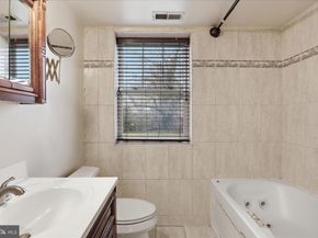 3866 9TH Street SE 102, Washington DC 20032