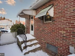 1314 Oakmont Street, Philadelphia PA 19111