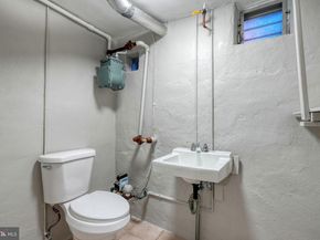 1314 Oakmont Street, Philadelphia PA 19111