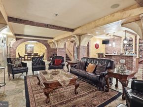 1066 Washington Crossing Rd, Newtown PA 18940