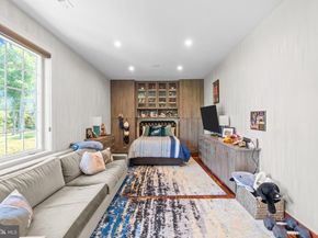 1066 Washington Crossing Rd, Newtown PA 18940