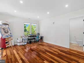 1066 Washington Crossing Rd, Newtown PA 18940