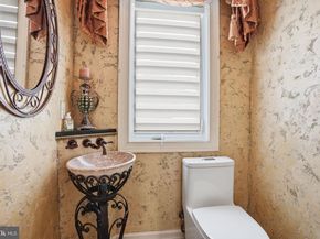 1066 Washington Crossing Rd, Newtown PA 18940