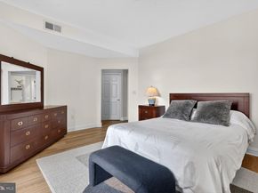 11776 Stratford House Place 1008, Reston VA 20190