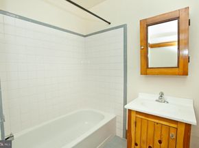 3817 Pearl Street, Philadelphia PA 19104