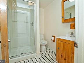 3817 Pearl Street, Philadelphia PA 19104