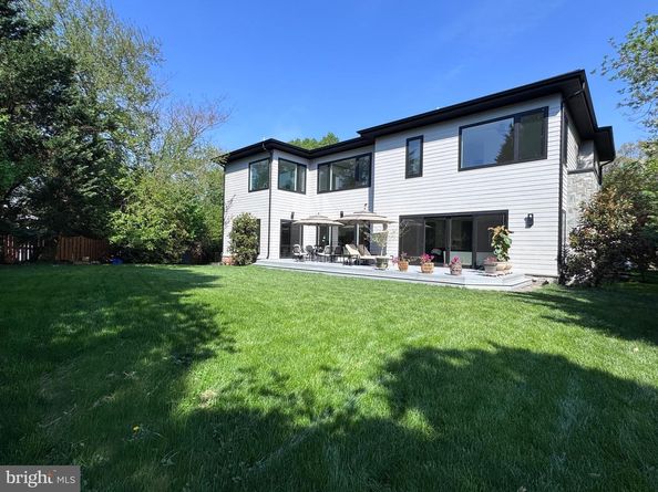 1513 Oakview Drive, Mclean VA 22101