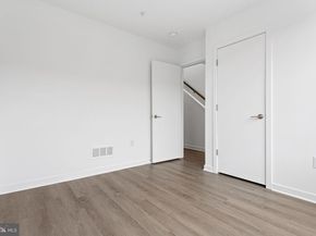 3121 Beachview Lane, Philadelphia PA 19125