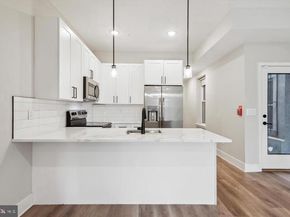 2017 N College Avenue, Philadelphia PA 19121