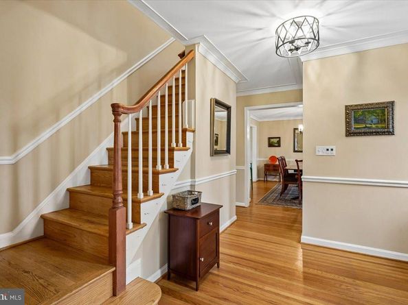 8812 Maxwell Drive, Potomac MD 20854