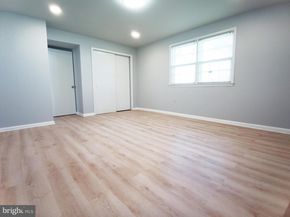 913 N Harrison Street, Arlington VA 22205