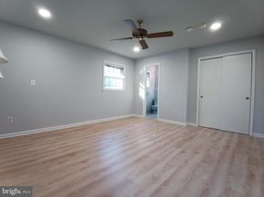 913 N Harrison Street, Arlington VA 22205