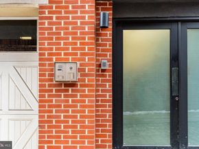 138 N Front Street 3F, Philadelphia PA 19106