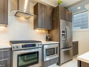 138 N Front Street 3F, Philadelphia PA 19106