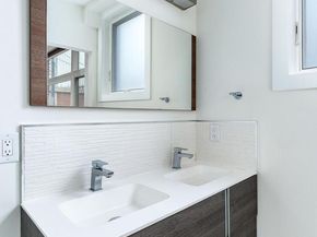 138 N Front Street 3F, Philadelphia PA 19106