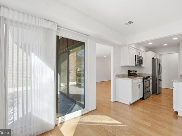 2817 Jermantown Road 107, Oakton VA 22124