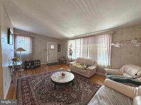 747 Greymont Street, Philadelphia PA 19116