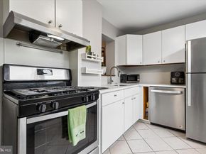 126 Mercy Street, Philadelphia PA 19148