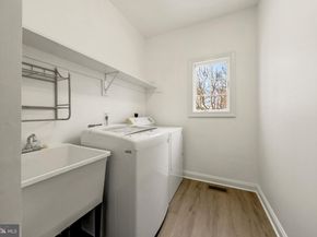 1096 Liberty Meeting Court, Herndon VA 20170