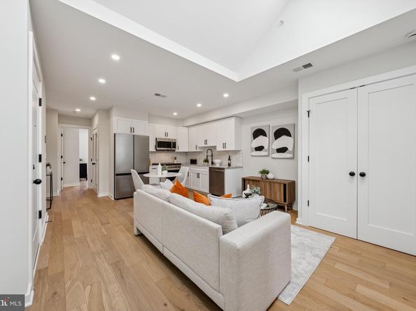 2606 41st Street NW 5, Washington DC 20007