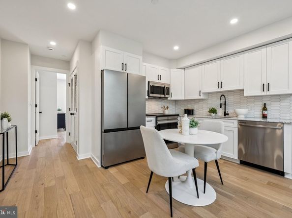 2606 41st Street NW 5, Washington DC 20007