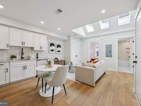 2606 41st Street NW 5, Washington DC 20007