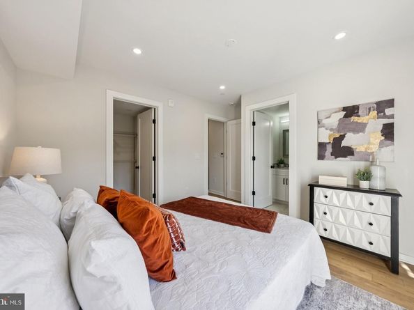 2606 41st Street NW 5, Washington DC 20007