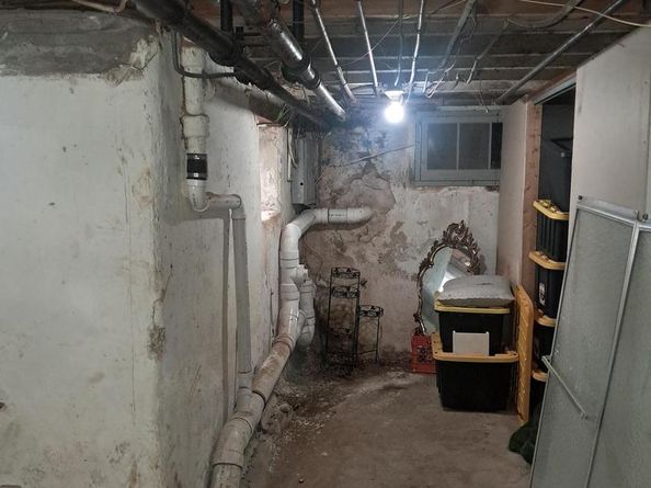 5811 N 7TH Street, Philadelphia PA 19120