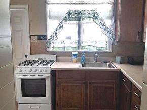 5811 N 7TH Street, Philadelphia PA 19120