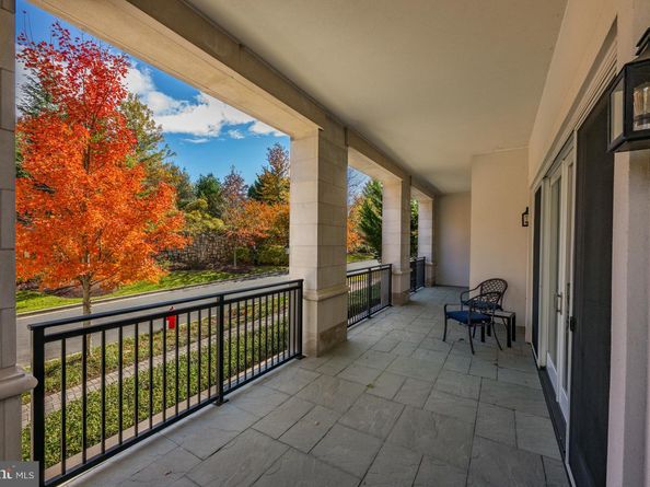 8111 River Road 116, Bethesda MD 20817