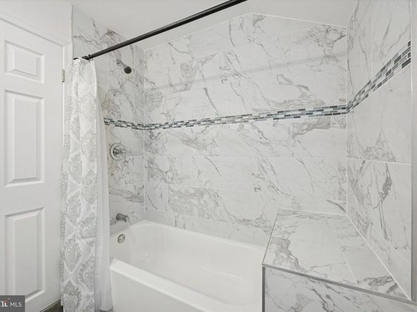 542 Shadeland Ave, Drexel Hill PA 19026