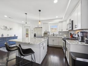 542 Shadeland Ave, Drexel Hill PA 19026