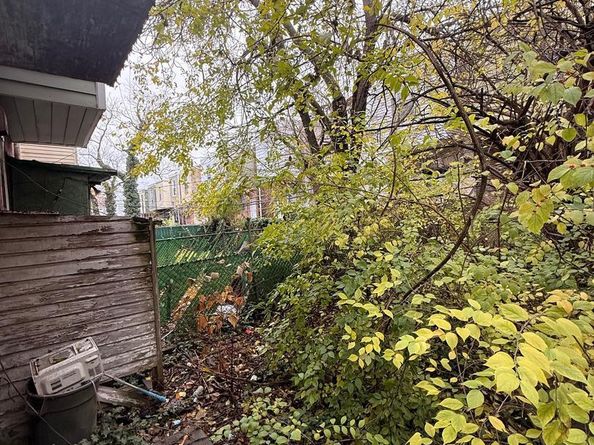 6211 Larchwood Avenue, Philadelphia PA 19143