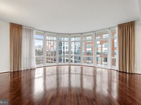 8220 Crestwood Heights Drive 807, Mclean VA 22102