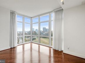 8220 Crestwood Heights Drive 807, Mclean VA 22102