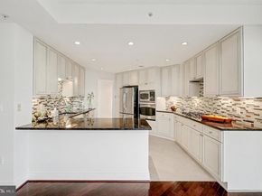 8220 Crestwood Heights Drive 807, Mclean VA 22102