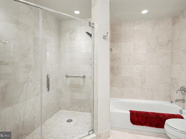 8220 Crestwood Heights Drive 807, Mclean VA 22102