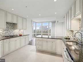 8220 Crestwood Heights Drive 807, Mclean VA 22102