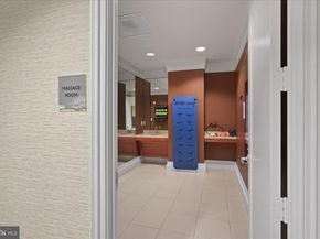 8220 Crestwood Heights Drive 807, Mclean VA 22102