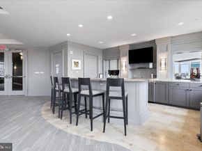 8220 Crestwood Heights Drive 807, Mclean VA 22102