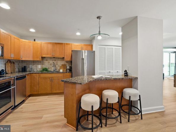 901 N Penn Street R901, Philadelphia PA 19123