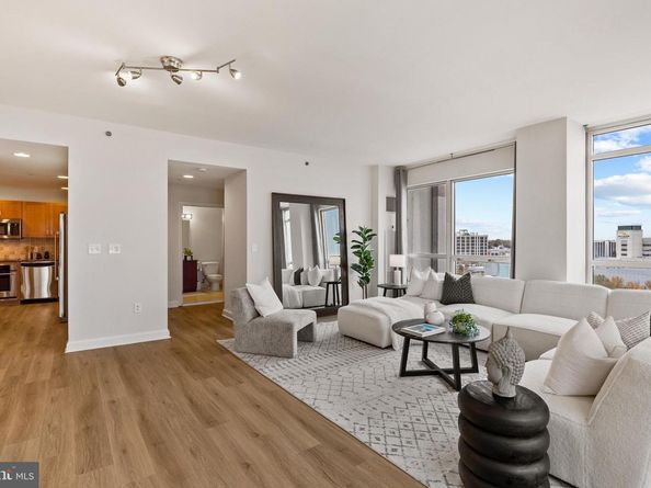 901 N Penn Street R901, Philadelphia PA 19123